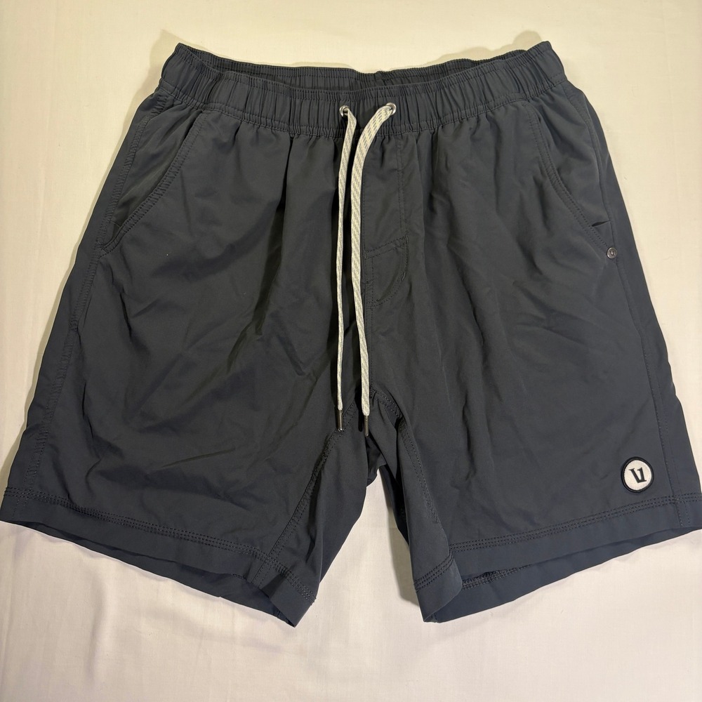 Vuori Kore Shorts Mens XL Charcoal Grey Lined Athletic Training 7.5 Inseam